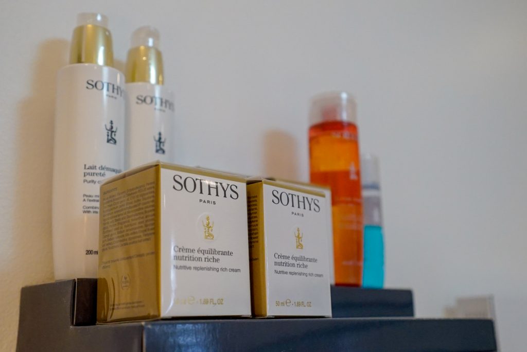 sothys-1024×684-1 Kozmetički proizvodi za njegu kože na polici